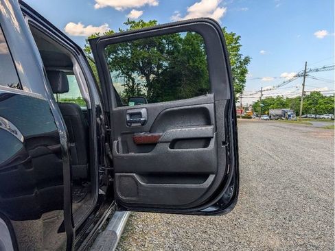 Used 2016 GMC Sierra 1500 SLT w/ SLT Preferred Package AWD/4WD image 12