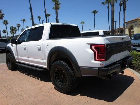 Used 2019 Ford F150 Raptor w/ Equipment Group 802A Luxury AWD/4WD image 2
