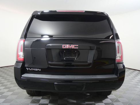 Used 2018 GMC Yukon SLT RWD image 4