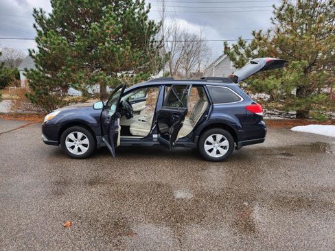 Used 2012 Subaru Outback 2.5i Premium image 26