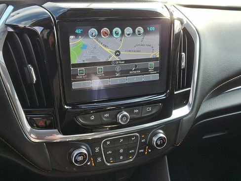 Used 2018 Chevrolet Traverse LT w/ LPO, Floor Liner Package image 19