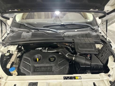 Used 2013 Land Rover Range Rover Evoque Pure w/ Climate Comfort Pkg image 28