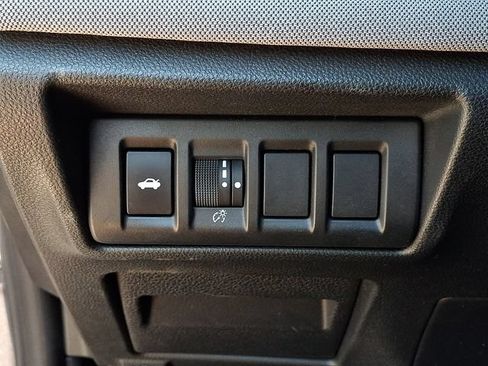 Used 2020 Subaru Legacy Premium AWD/4WD image 27
