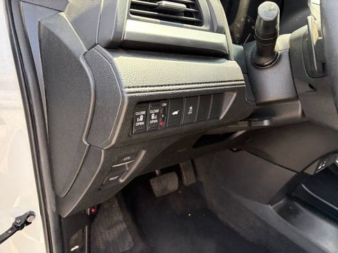 Used 2025 Honda Odyssey EX-L image 7