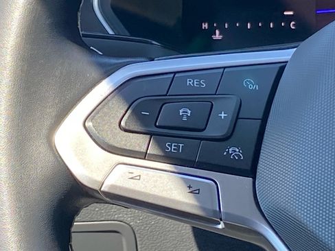 Used 2023 Volkswagen Tiguan S FWD image 5