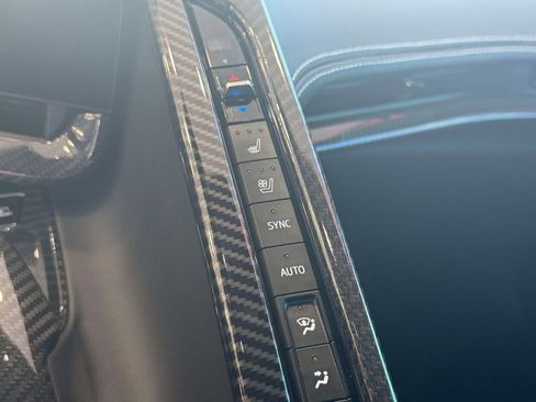 Used 2023 Chevrolet Corvette Z06 RWD image 26