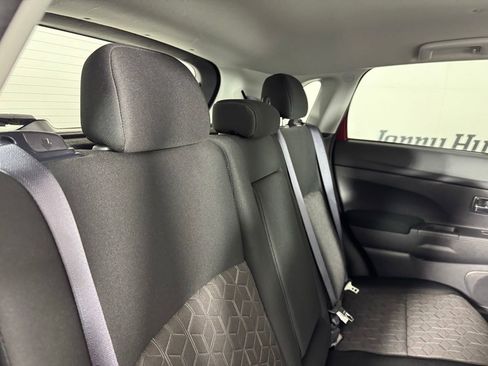 Used 2024 Mitsubishi Outlander Sport ES image 25