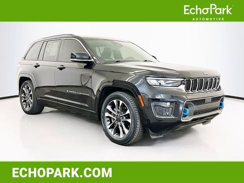 Used 2022 Jeep Grand Cherokee Overland w/ Advanced Protech Group III AWD/4WD image 1