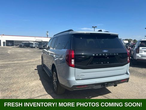 Used 2025 Ford Expedition Active AWD/4WD image 4