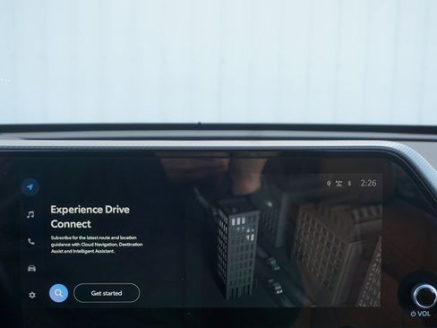 Certified 2025 Toyota Highlander Platinum image 14