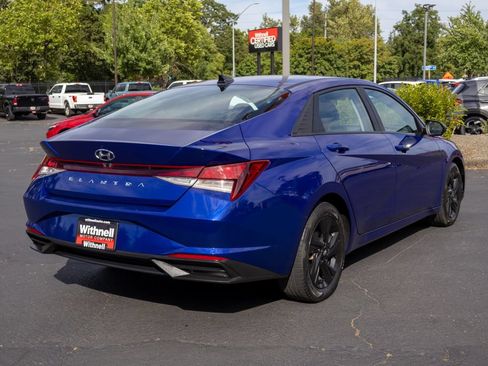 Used 2021 Hyundai Elantra SEL w/ Convenience Package FWD image 7