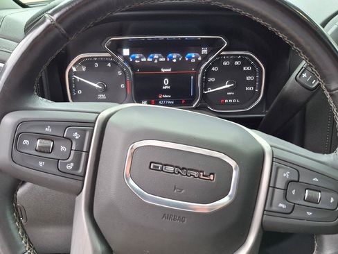 Used 2022 GMC Sierra 3500 Denali AWD/4WD image 17