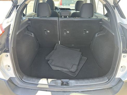 Used 2019 Nissan Kicks S FWD image 8