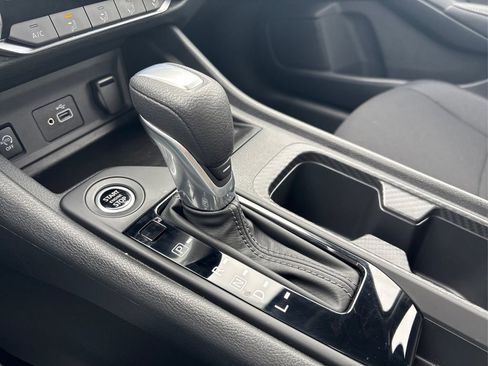 Certified 2025 Nissan Sentra S FWD image 29