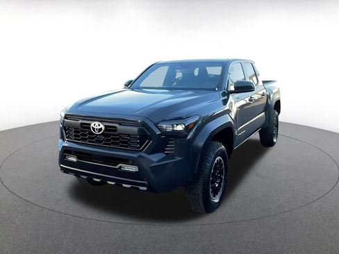 Used 2025 Toyota Tacoma TRD Off-Road image 7