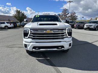 Used 2024 Chevrolet Silverado 3500 High Country w/ Technology Package video 2