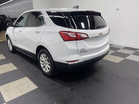 Used 2019 Chevrolet Equinox LT FWD image 2