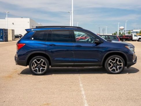 Used 2023 Honda Passport Elite image 8