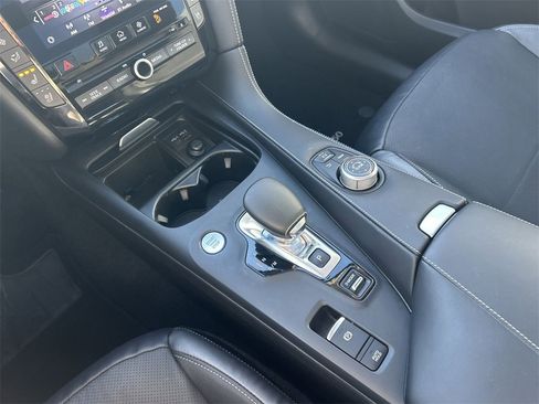 Certified 2022 INFINITI QX50 Essential image 22