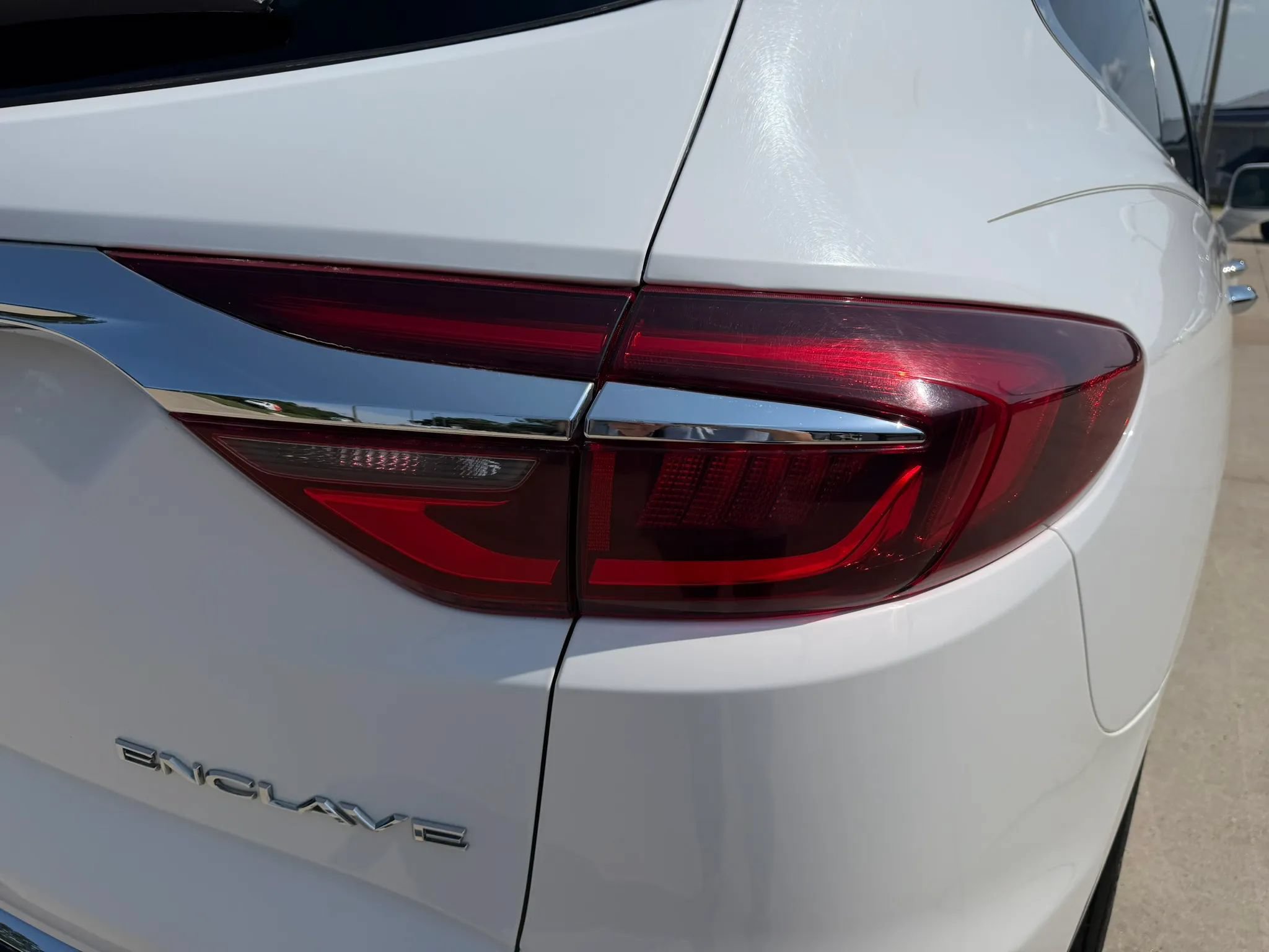Used 2019 Buick Enclave Essence FWD image 61