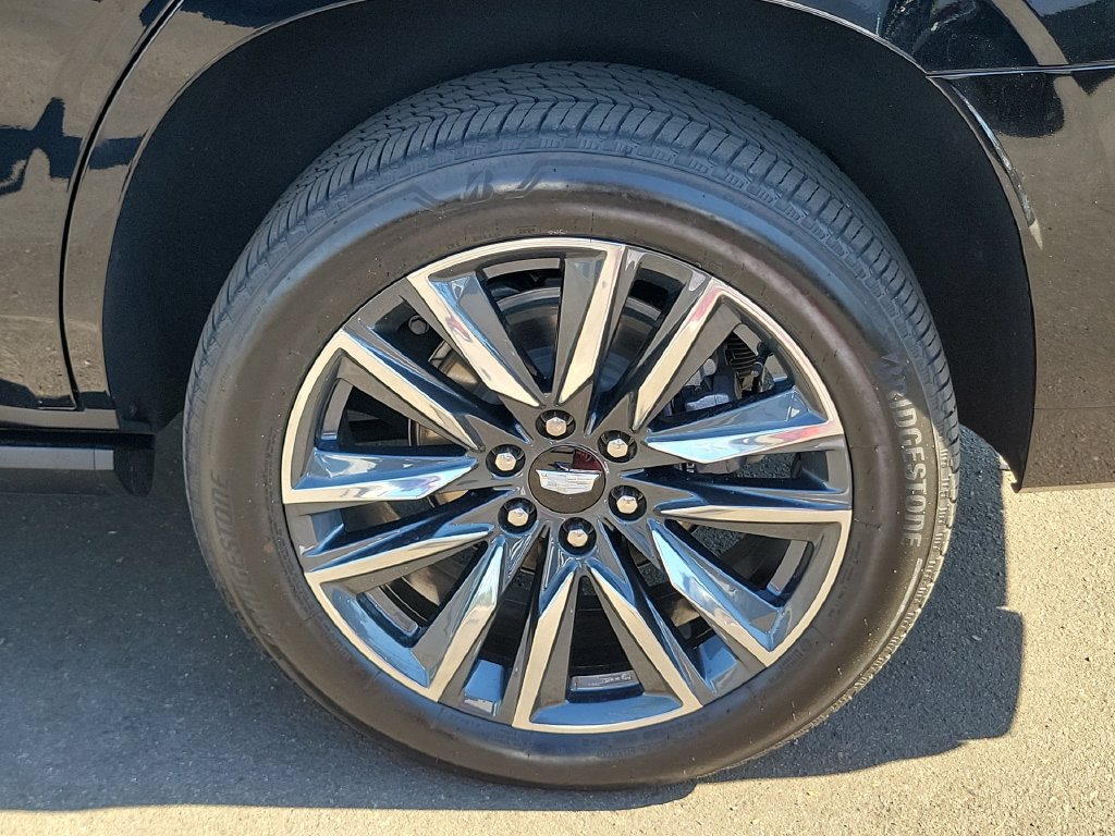 Certified 2024 Cadillac Escalade Sport w/ Touring Package AWD/4WD image 33