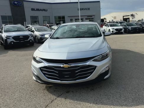 Used 2020 Chevrolet Malibu LT image 3