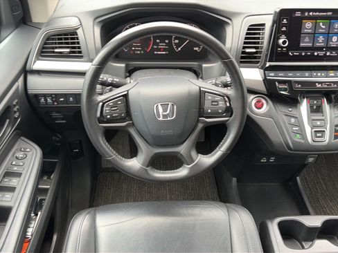 Used 2025 Honda Odyssey EX-L image 11