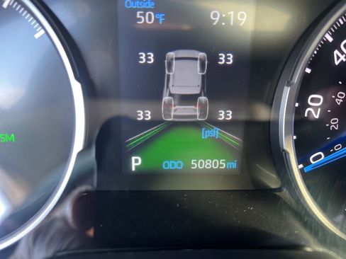 Used 2022 Toyota RAV4 XLE image 64