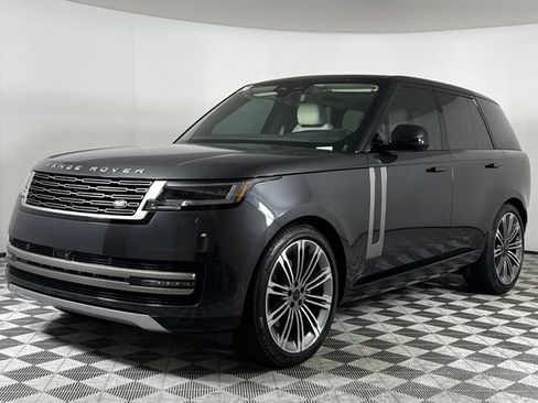 Used 2026 Land Rover Range Rover SE AWD/4WD image 2
