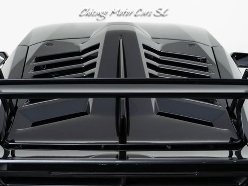 Used 2022 Lamborghini Huracan STO RWD image 22