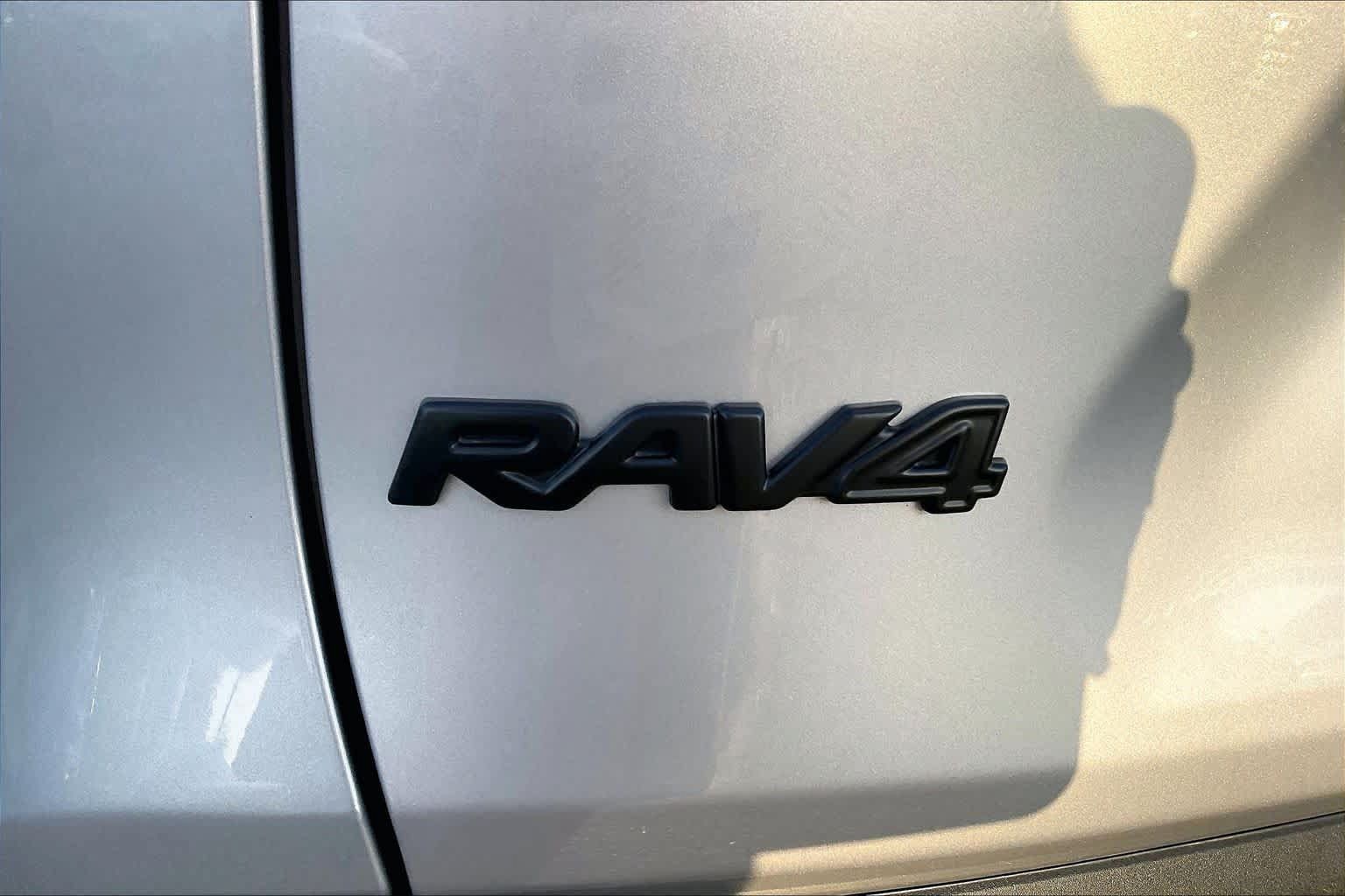 Used 2025 Toyota RAV4 XLE w/ Weather Package AWD/4WD image 30