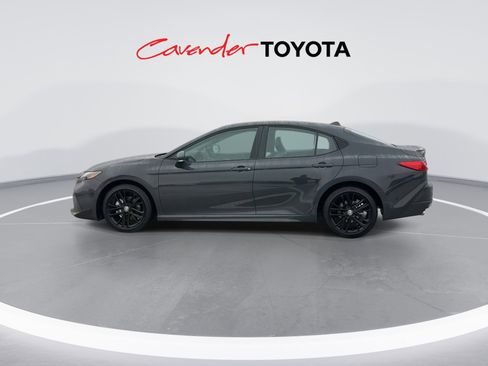 Used 2026 Toyota Camry SE w/ Convenience Package image 5