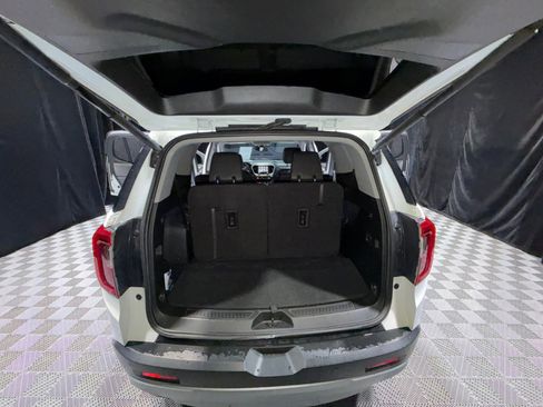 Used 2023 GMC Acadia SLT image 34