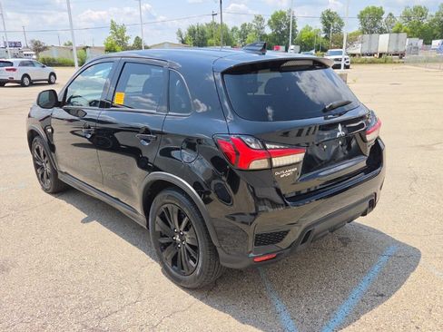 Used 2026 Mitsubishi Outlander Sport LE AWD/4WD image 4