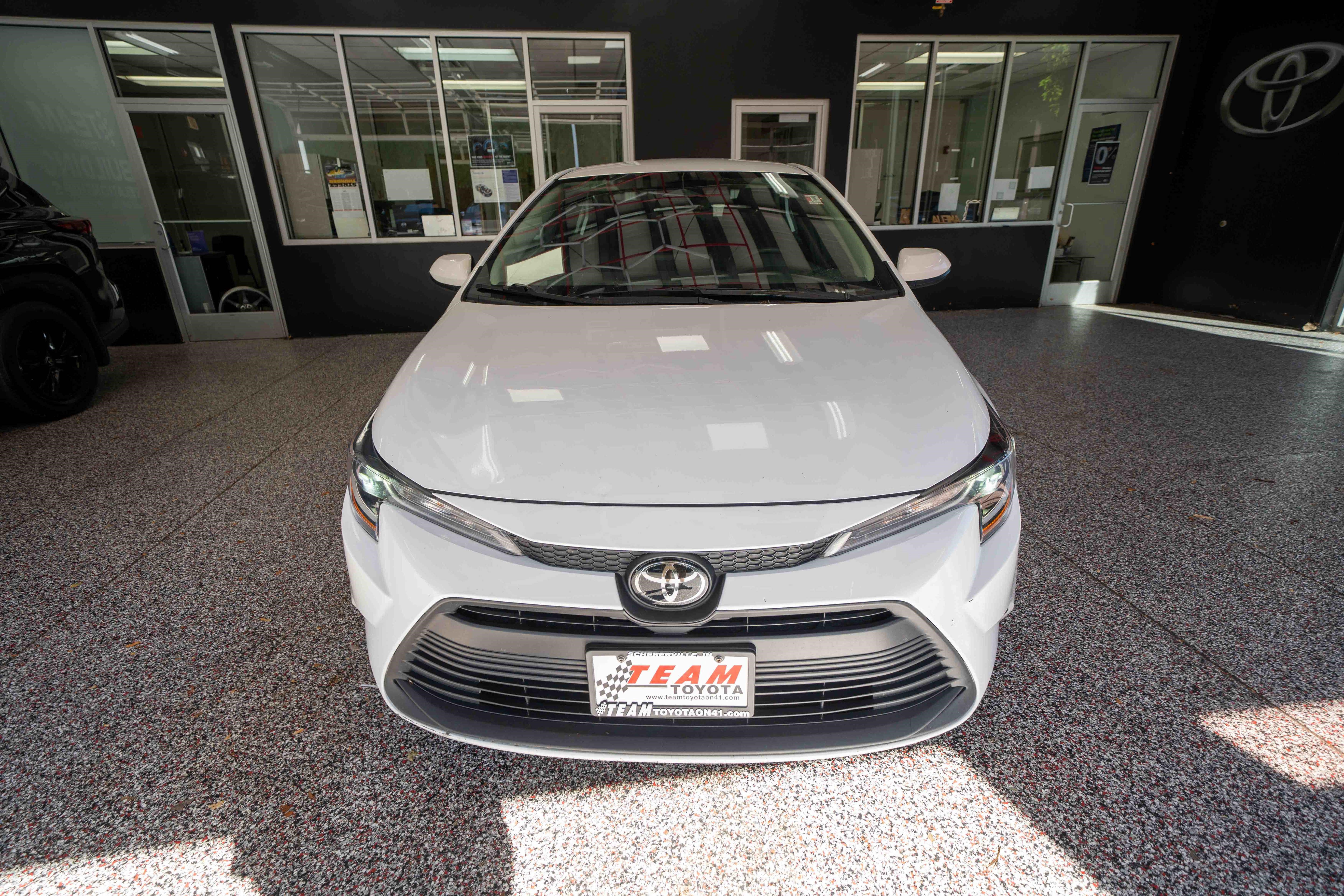 Used 2024 Toyota Corolla LE FWD image 6