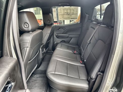 New 2026 GMC Canyon Elevation w/ Convenience Package image 24