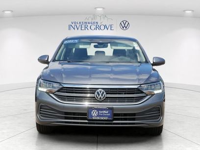 Certified 2022 Volkswagen Jetta SE