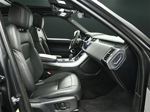 Used 2020 Land Rover Range Rover Sport HST image 22