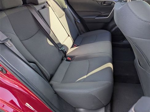 Used 2025 Toyota RAV4 LE image 28