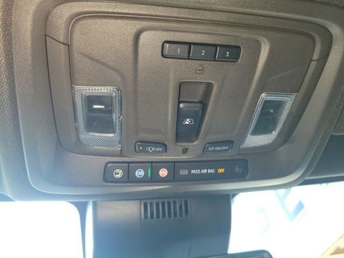 Used 2022 Chevrolet Silverado 1500 LT Trail Boss w/ Convenience Package II AWD/4WD image 26