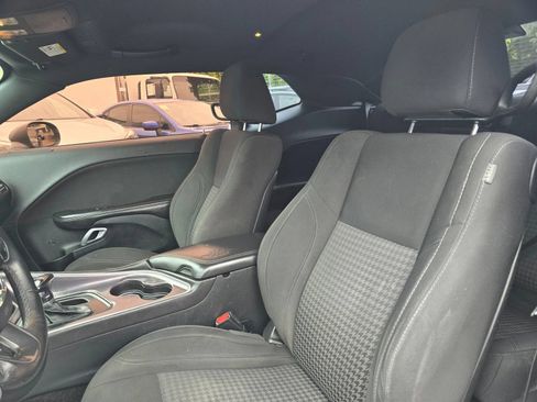 Used 2018 Dodge Challenger SXT RWD image 20