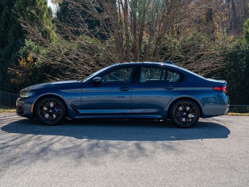 Used 2023 BMW 530i xDrive 530i xDrive w/ Executive Package image 3