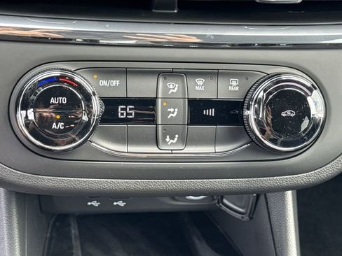 New 2026 Buick Envista Preferred w/ Convenience II Package image 18