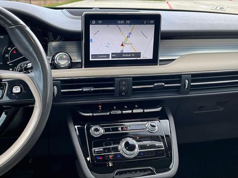 Used 2021 Lincoln Corsair FWD w/ Premium Package image 7