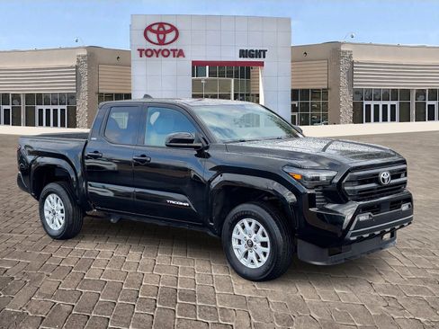 Certified 2025 Toyota Tacoma SR5 image 10