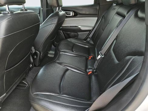 Used 2025 Jeep Compass Limited AWD/4WD image 29