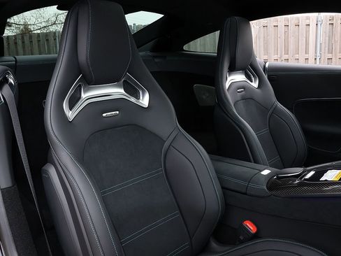 Used 2025 Mercedes-Benz AMG GT 63 image 27