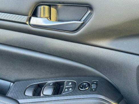 Used 2024 Nissan Altima 2.5 SV image 21