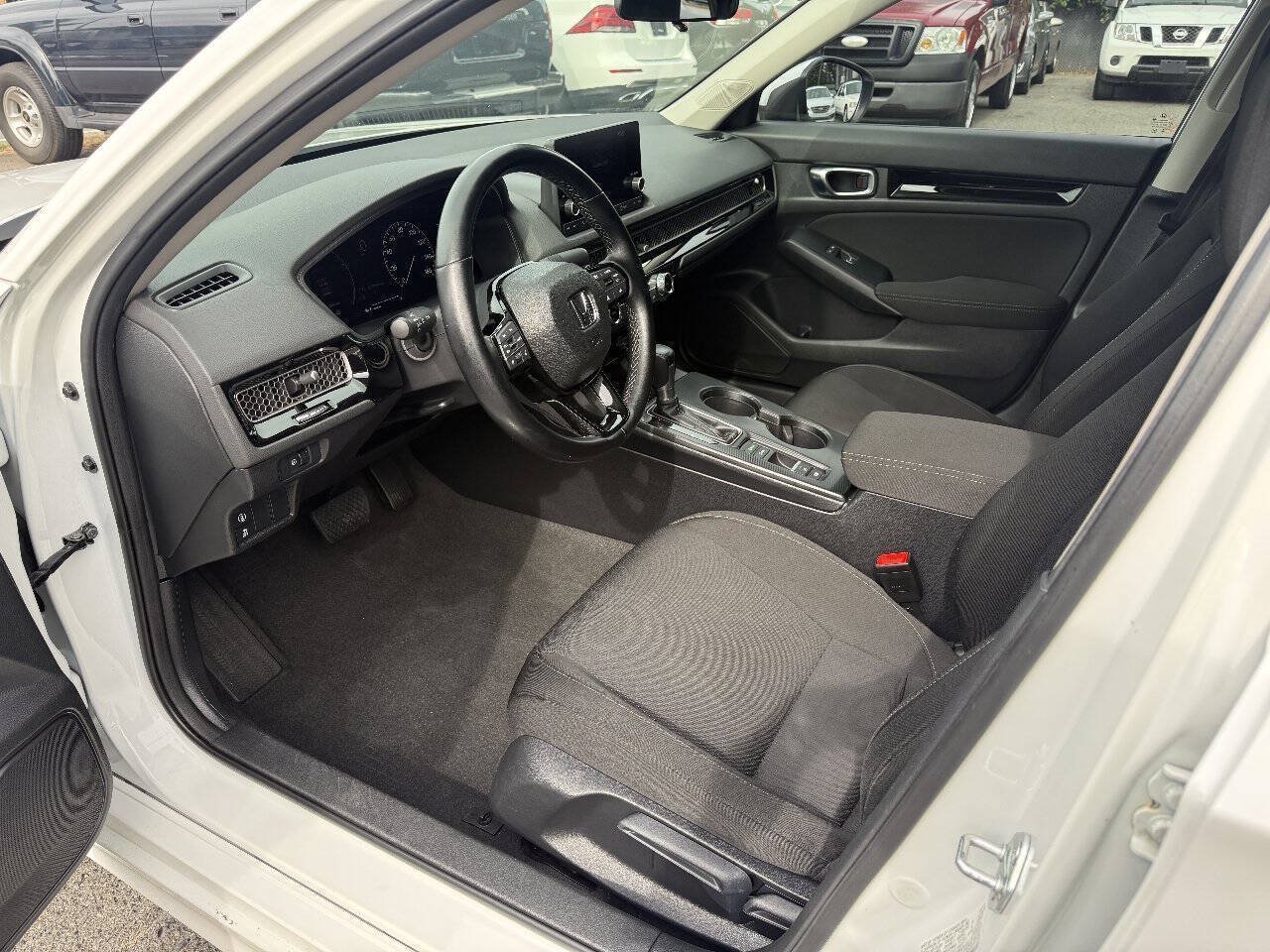 Used 2024 Honda Civic EX image 8
