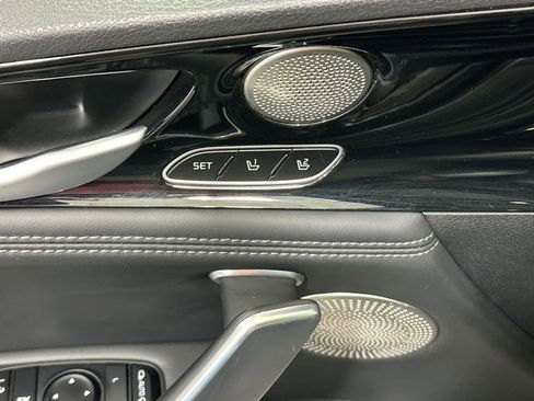 Used 2019 Kia Stinger Premium image 15